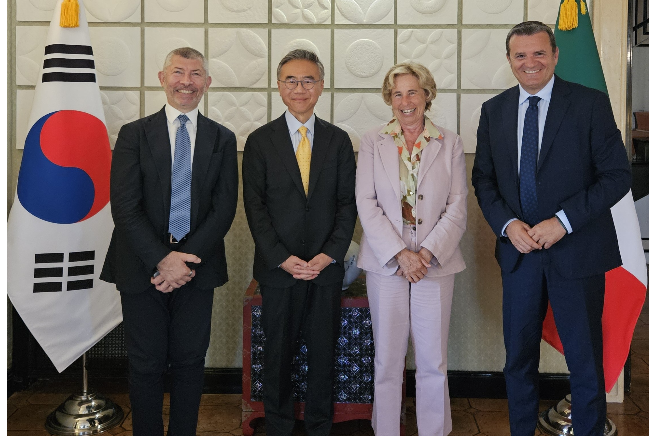 이탈리아 상원의원 초청 관저오찬(7.1)